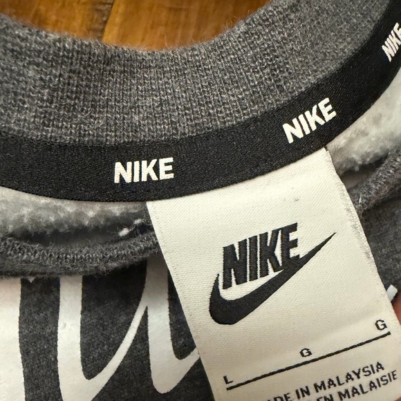 🆕Nike “Just Do It” Tennessee Tech Oversized Gray Crewneck Women’s Sweater LG - Picture 3 of 8